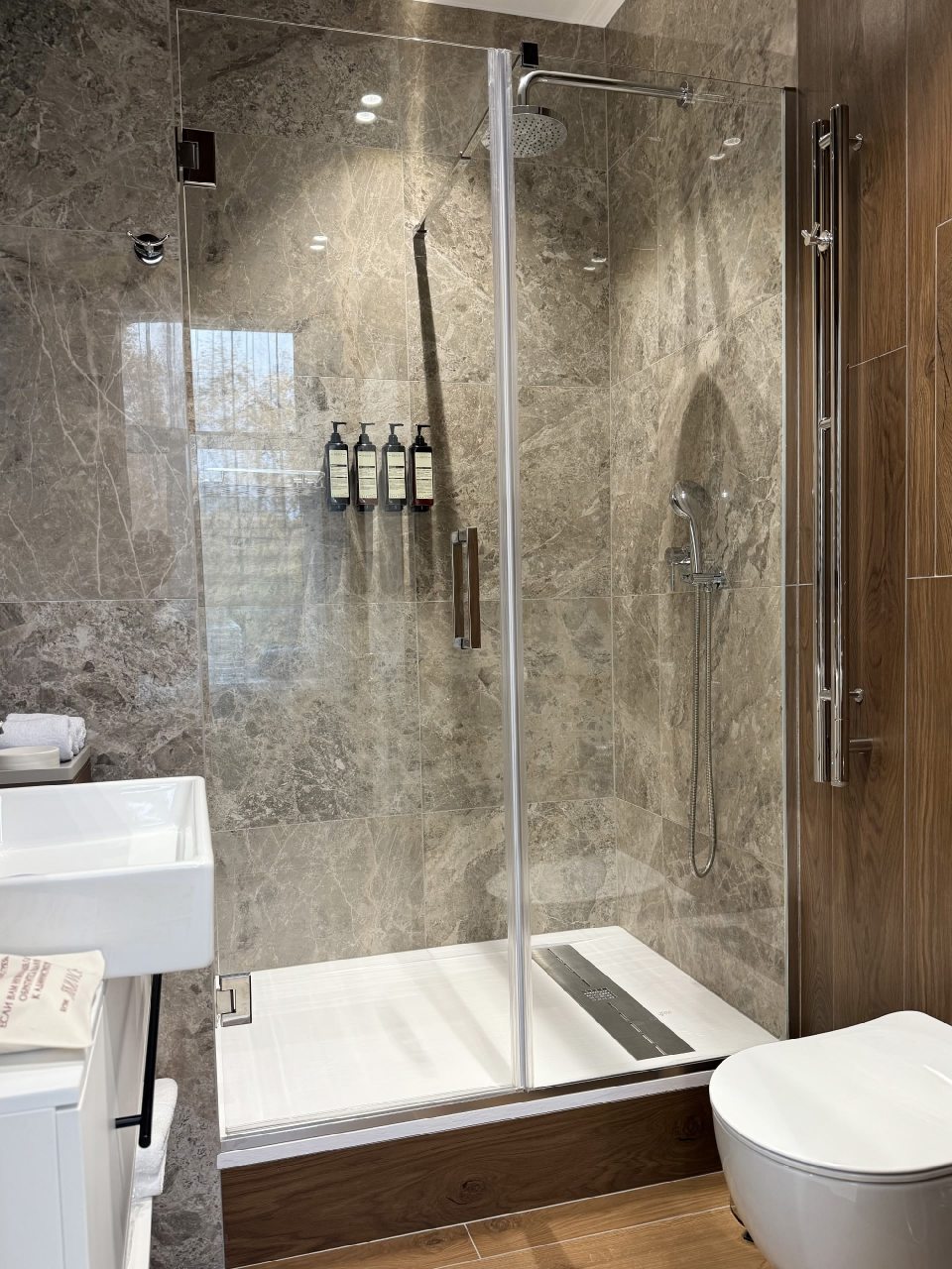 Двухместный (Супериор с двуспальной кроватью или двумя односпальными кроватями), Бутик-Отель Якимов