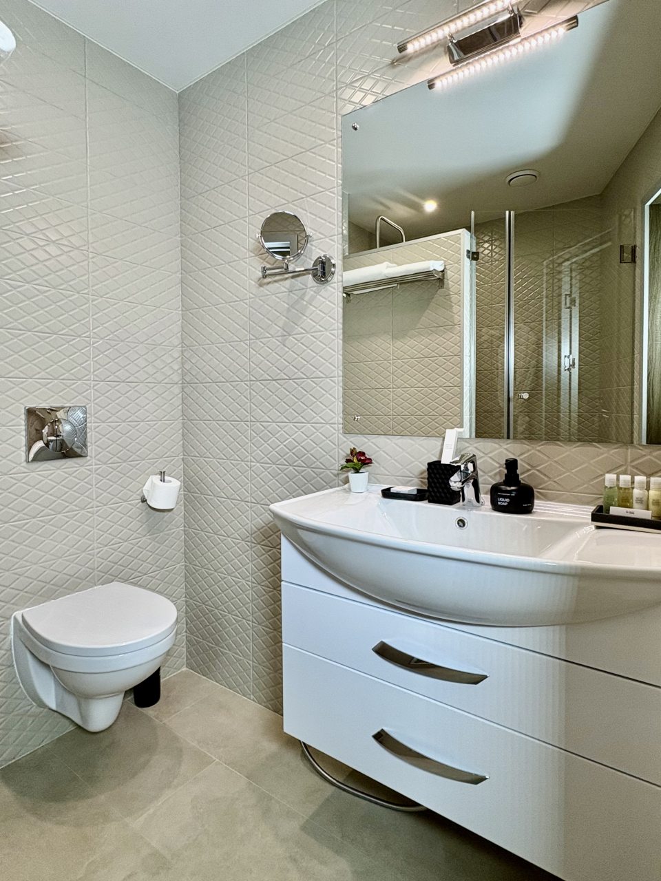 Полулюкс (СТАНДАРТ-ПРЕМИУМ), Отель Hotel DeParis