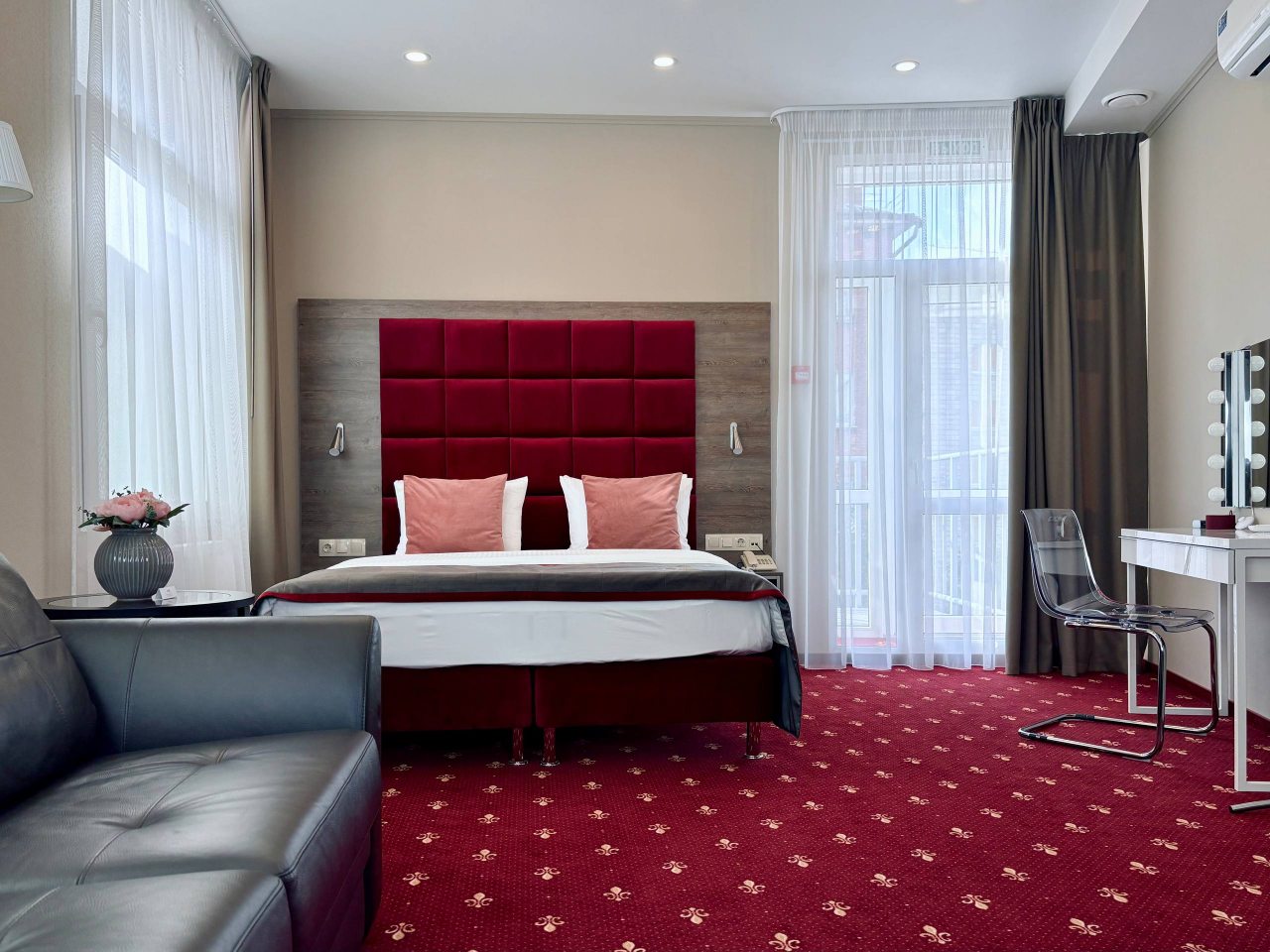 Люкс (ДЖУНИОР СЮИТ), Отель Hotel DeParis