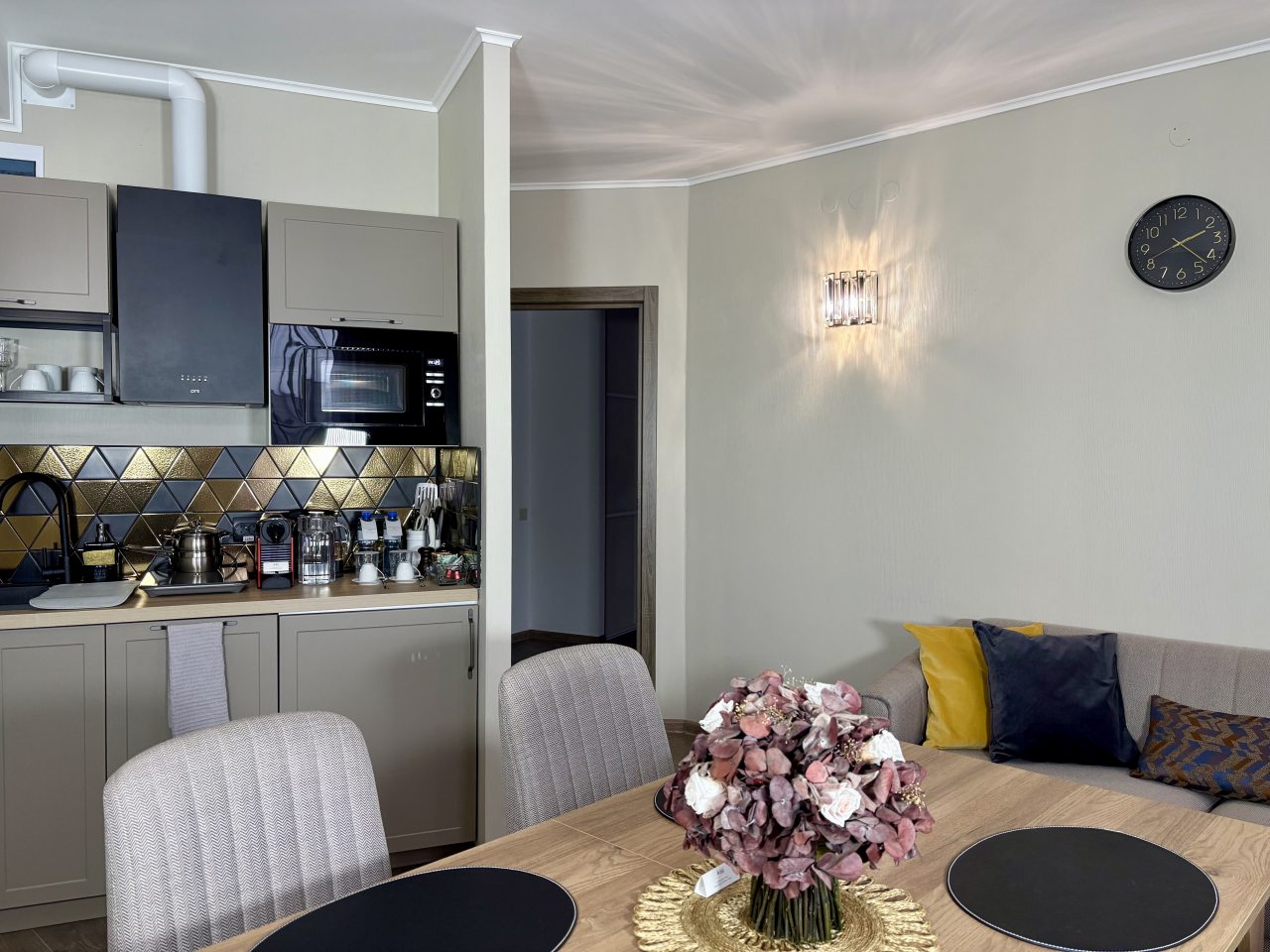 Апартаменты (АПАРТАМЕНТ), Отель Hotel DeParis