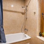 Трёхместный и более (Стандарт 3-местный с двумя раздельными кроватями и балконом), Отель Джульетта