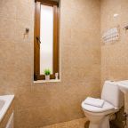 Трёхместный и более (Стандарт 3-местный с двумя раздельными кроватями и балконом), Отель Джульетта