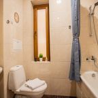 Трёхместный и более (Стандарт 3-местный с двуспальной кроватью и балконом), Отель Джульетта