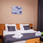 Трёхместный и более (Семейный двухкомнатный до 4 гостей с балконом), Отель Джульетта