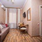 Трёхместный и более (Семейный двухкомнатный до 4 гостей с балконом), Отель Джульетта