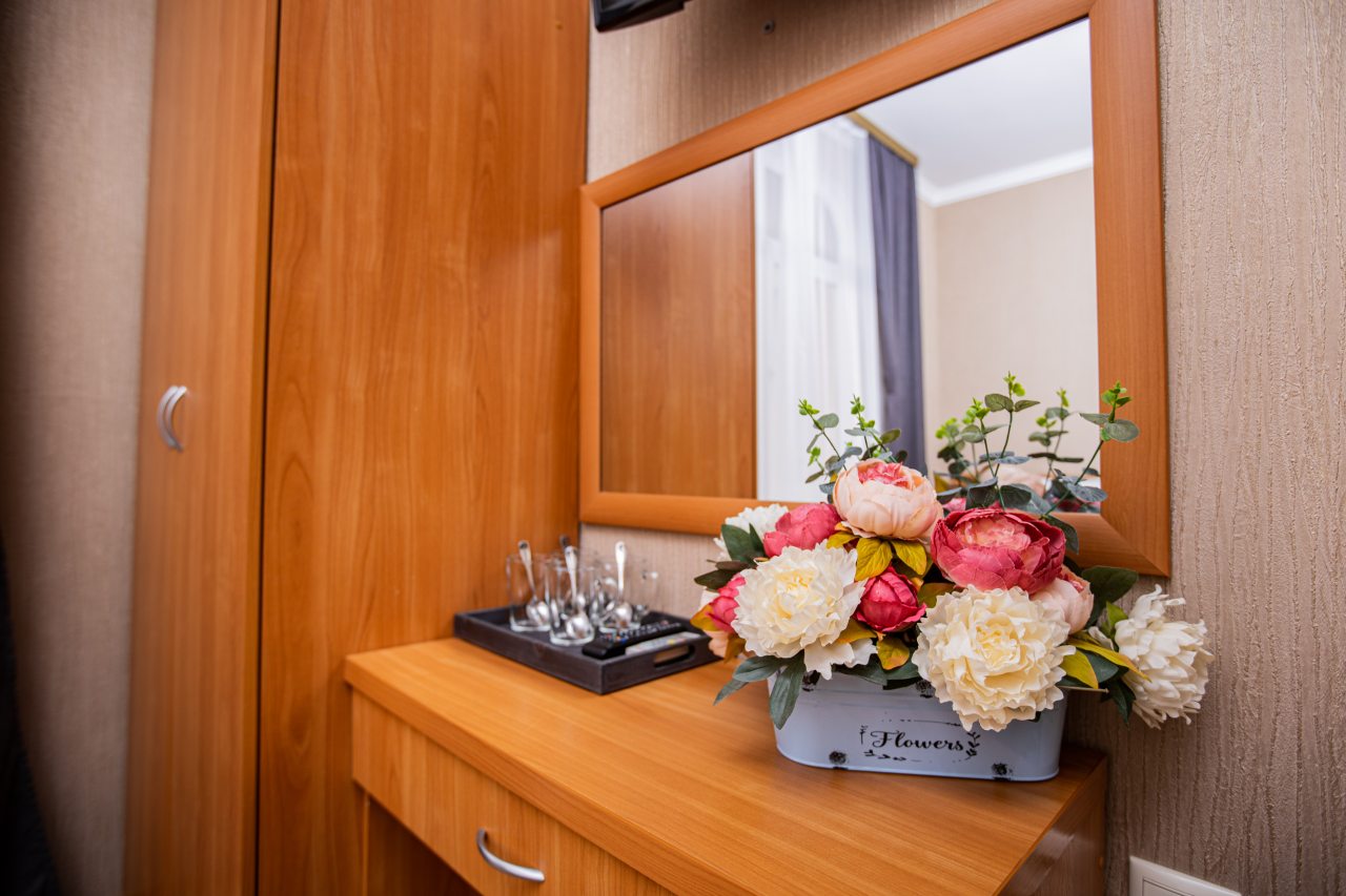 Трёхместный и более (Семейный двухкомнатный до 4 гостей с балконом), Отель Джульетта