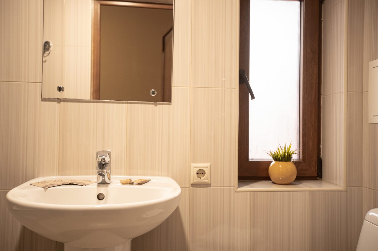 Четырехместный (Комфорт 4-местный с двуспальной и односпальной кроватями с террасой), Отель Джульетта