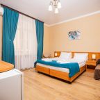 Шестиместный (Семейный двухкомнатный до 6 гостей с балконом), Отель Джульетта