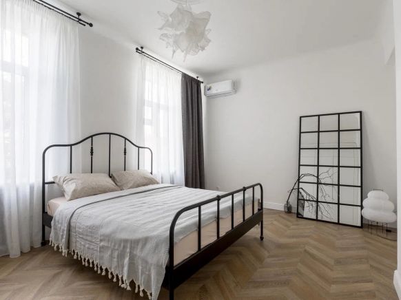 Апартаменты Дизайнерские в центре Тюмени на Республики 48