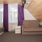 Семейный, Гостевой дом У Лолы