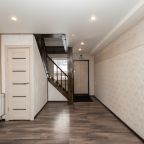 Трёхместный и более, Гостевой дом У Лолы