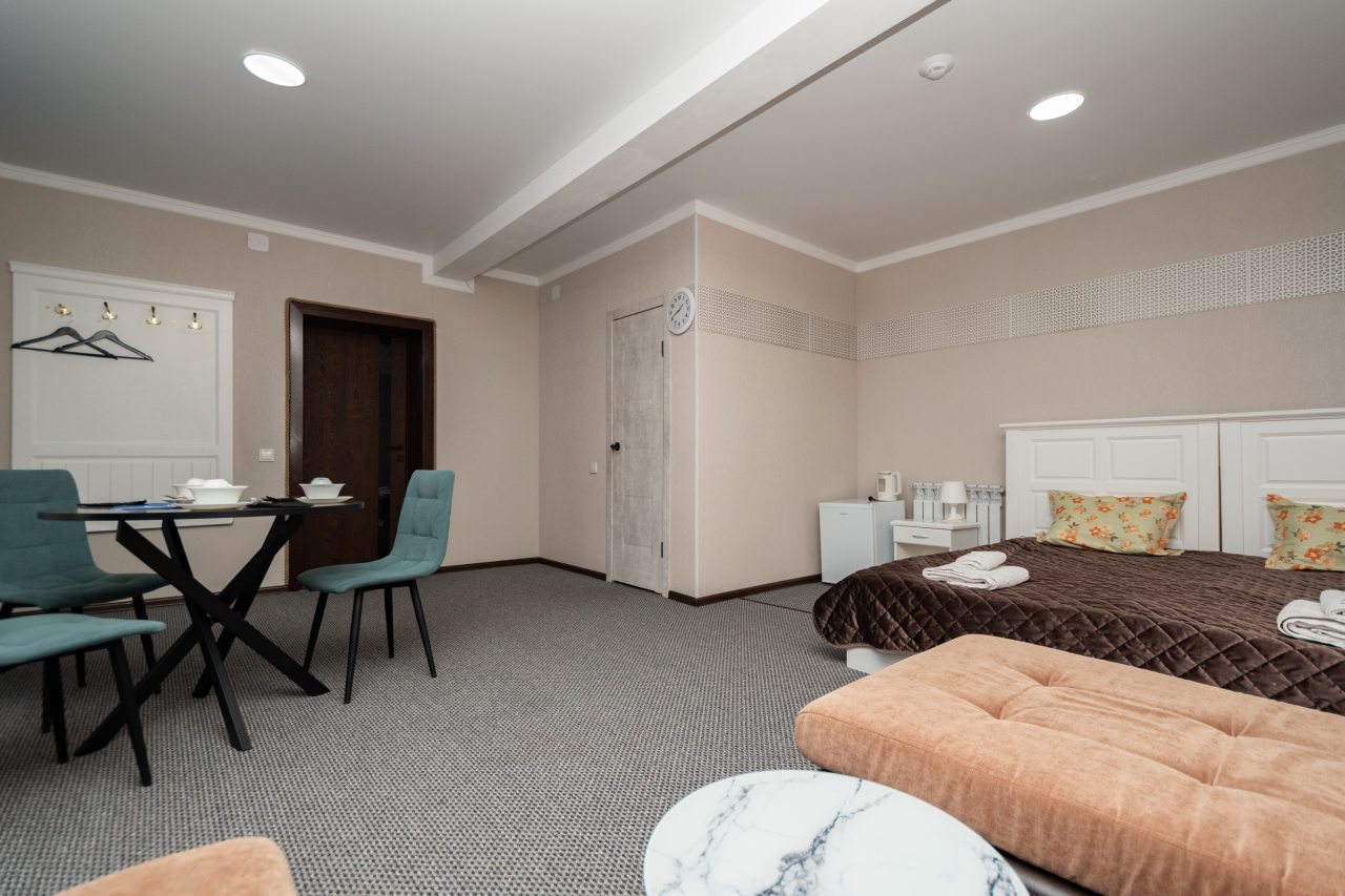 Семейный (С), Гостевой дом У Лолы