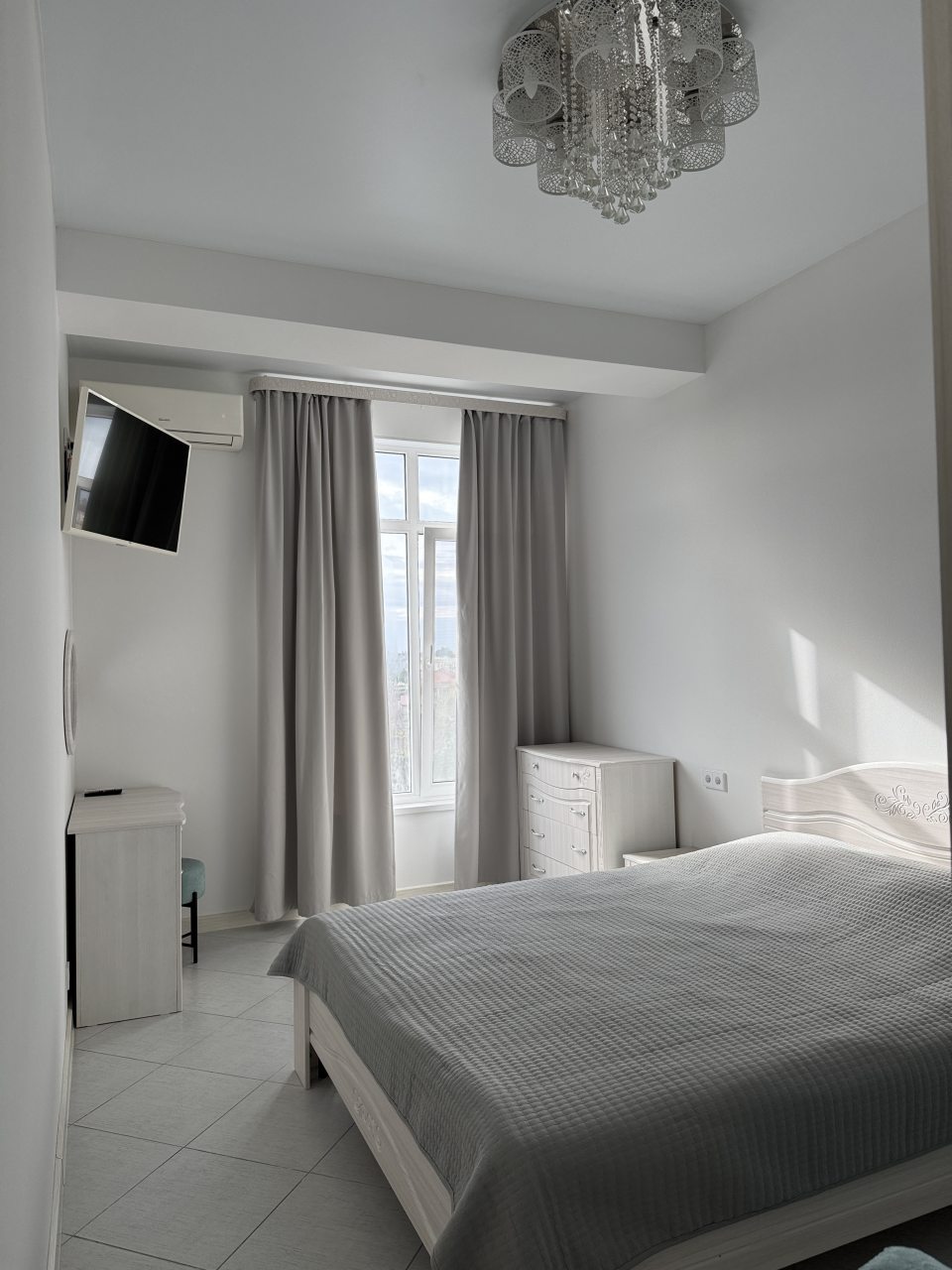 Апартаменты С балконом на второй береговой линии, Сириус