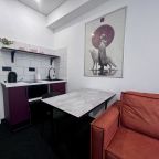 Трёхместный и более, Апартаменты KM-Studios