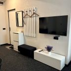 Трёхместный и более, Апартаменты KM-Studios