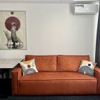 Трёхместный и более, Апартаменты KM-Studios