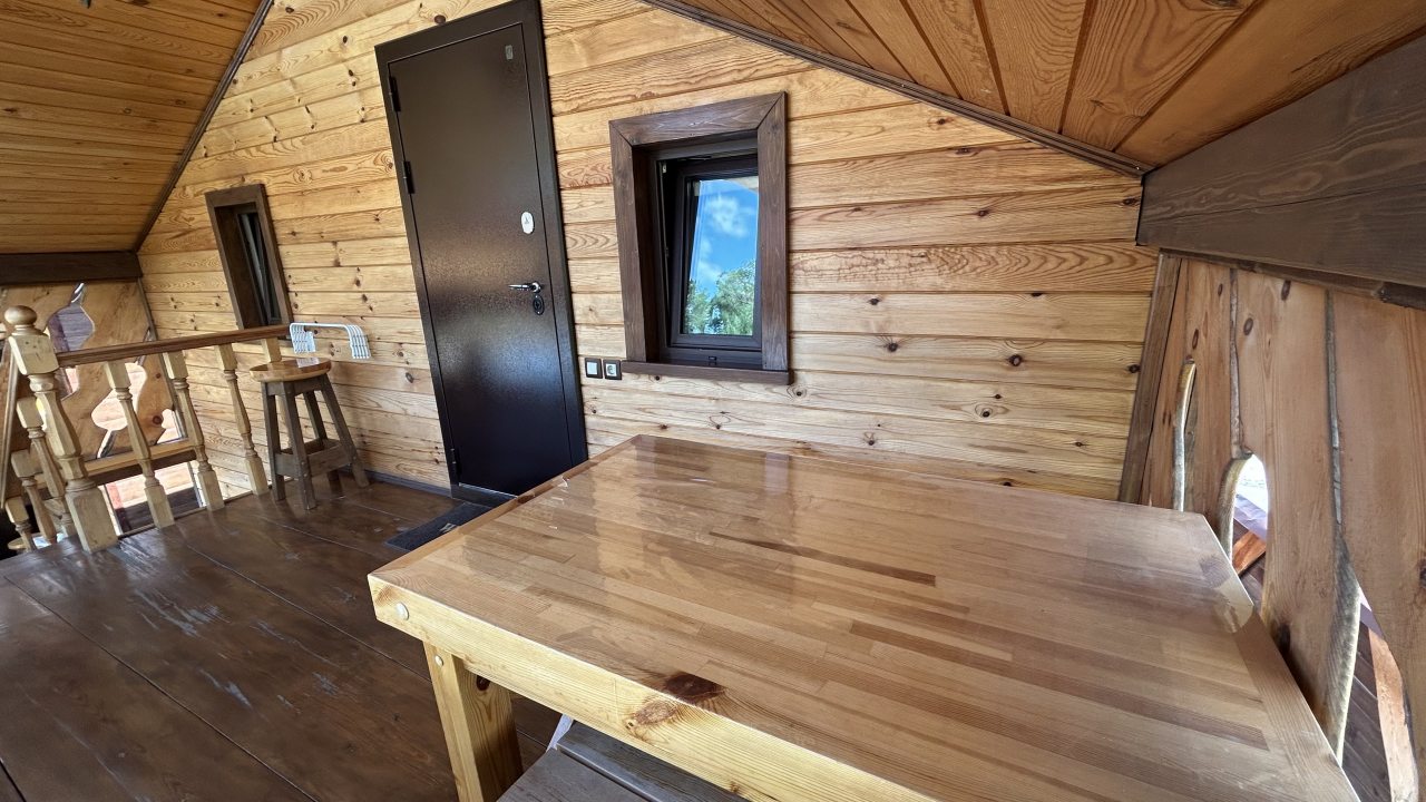 Студио (Студия), Гостевой двор Усадьба Лаура