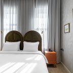 Люкс (HOHLOMA Luxe), Апарт-отель Окно