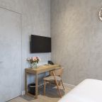 Люкс (HOHLOMA Luxe), Апарт-отель Окно