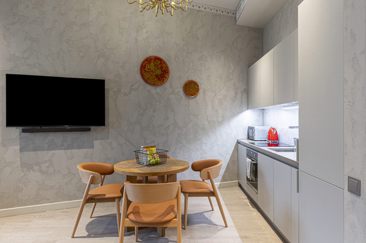 Люкс (HOHLOMA Luxe), Апарт-отель Окно