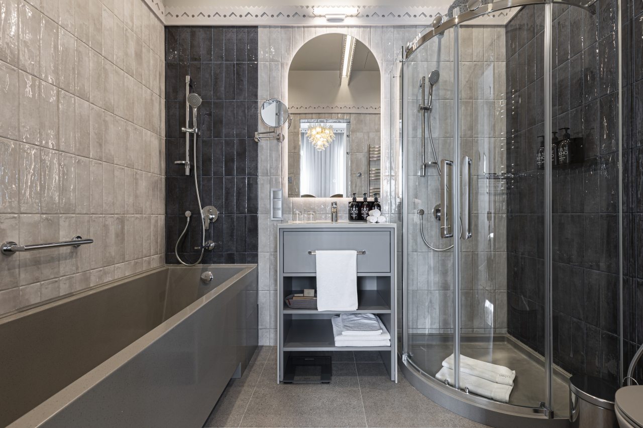 Люкс (HOHLOMA Luxe), Апарт-отель Окно