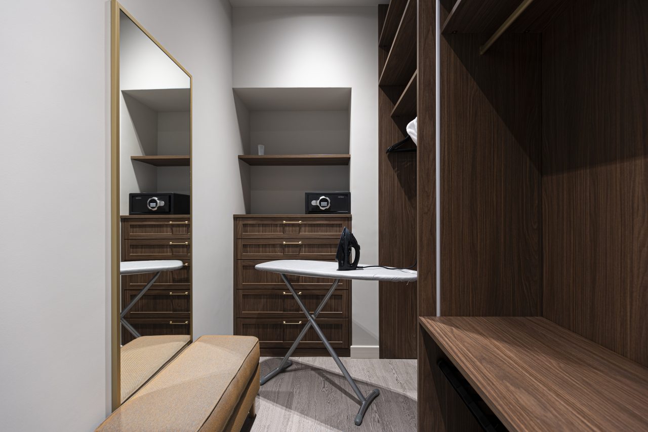 Сьюит (PALEKH Suite), Апарт-отель Окно