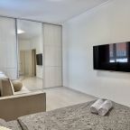 Апартаменты (Просторная двушка с кондиционером и ПММ у Аквапарка), Апартаменты Atmosfera Sna Ясный Берег 17