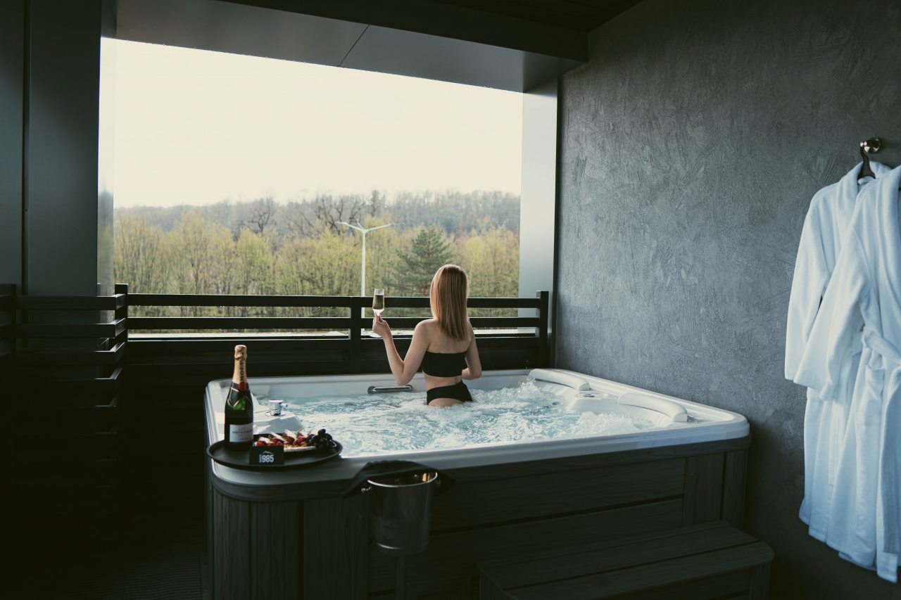 Двухместный (Улучшенный со спа-бассейном и террасой), Гостиница Горная Высота 985