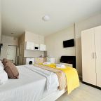 Апартаменты (Видовая студия с французским балконом), Апарт-отель NV.Hotel