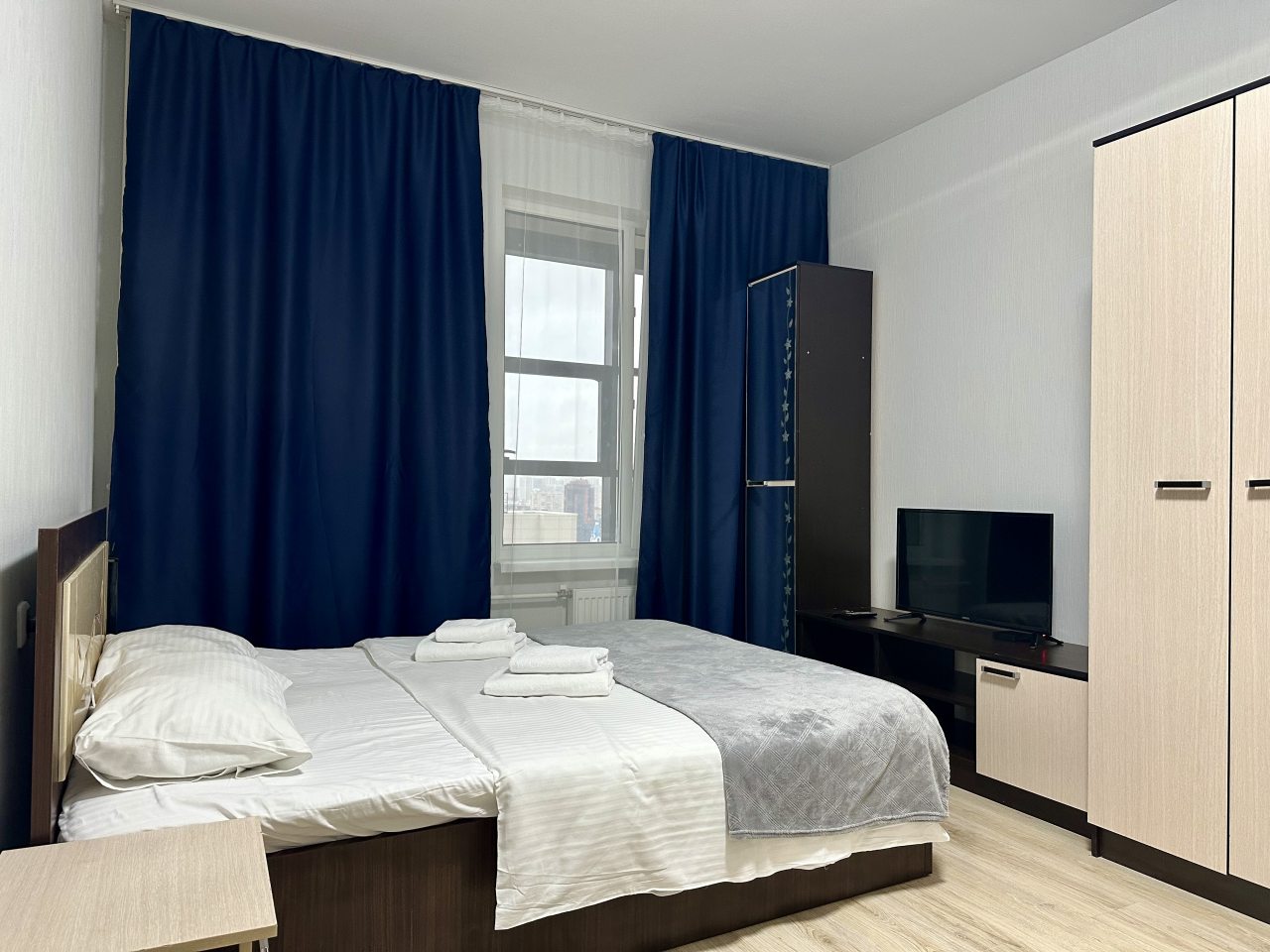 Четырехместный (Семейный однокомнатный номер с балконом и кухней.), Апарт-отель NV.Hotel