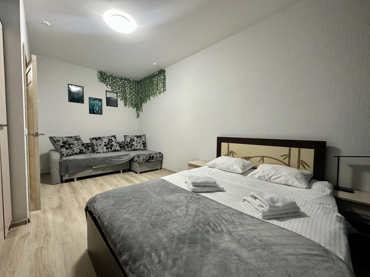 Кровать 160*200 и диван-кровать, подойдет для семьи с детьми