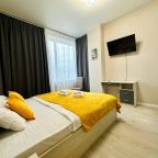 В спальне столик подходит как для работы, так и для макияжа