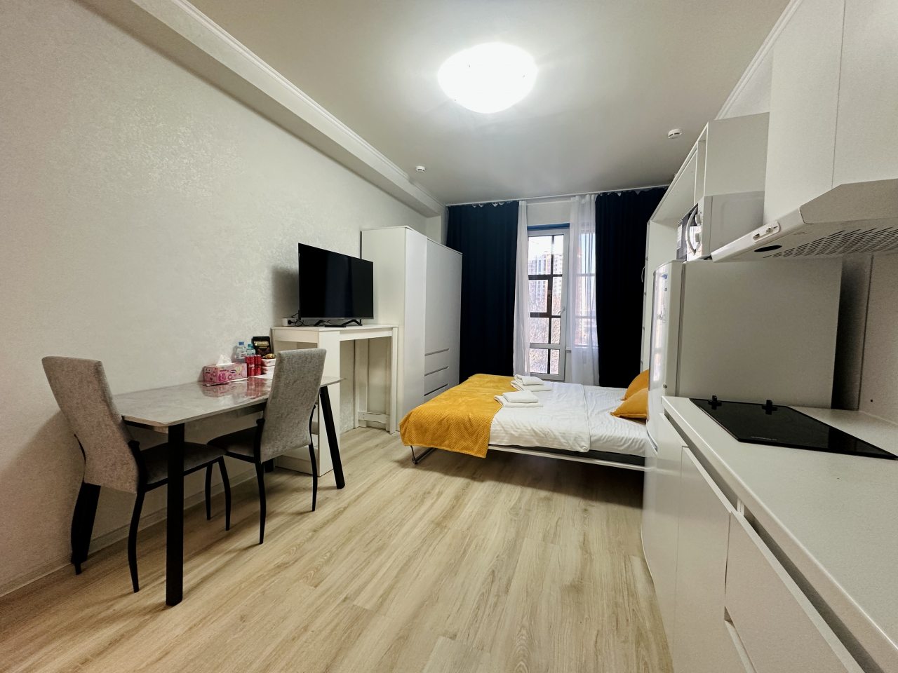 Двухместный (Студия комфорт с балконом и кухней 130), Апарт-отель NV.Hotel