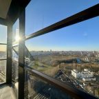 Трёхместный и более (Видовой Евро 995(5.2) 22эт), Апарт-отель NV.Hotel