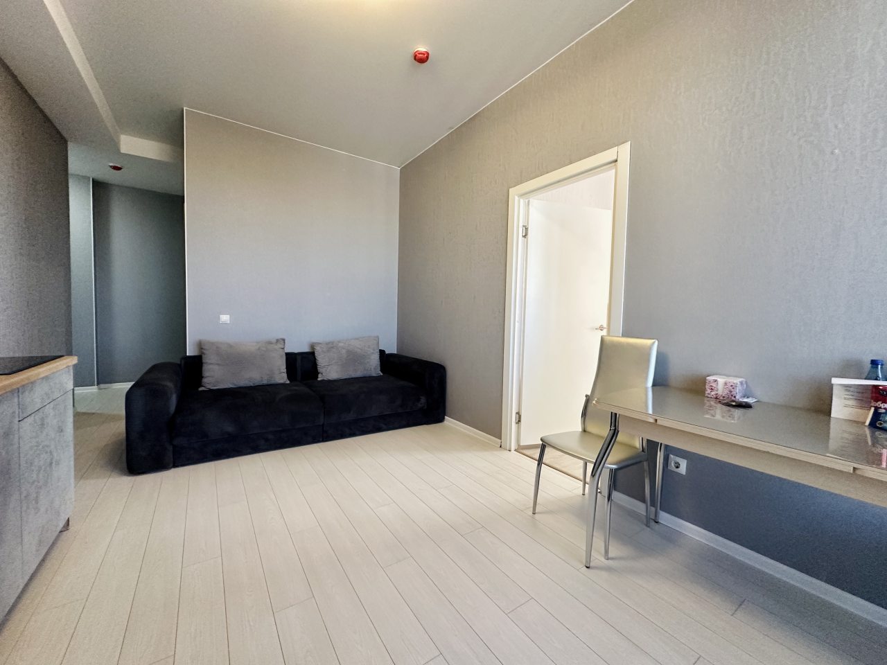 Трёхместный и более (Видовой Евро 995(5.2) 22эт), Апарт-отель NV.Hotel