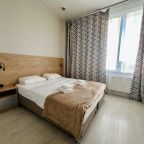 Трёхместный и более (Видовой Евро 995(5.2) 22эт), Апарт-отель NV.Hotel