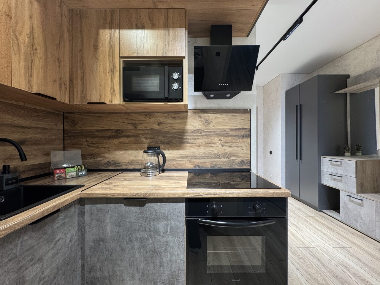 Апартаменты (Просторная евродвушка с двумя Smart-TV в резиденциях Прованс), Апартаменты Atmosfera Sna на Железнодорожной 18