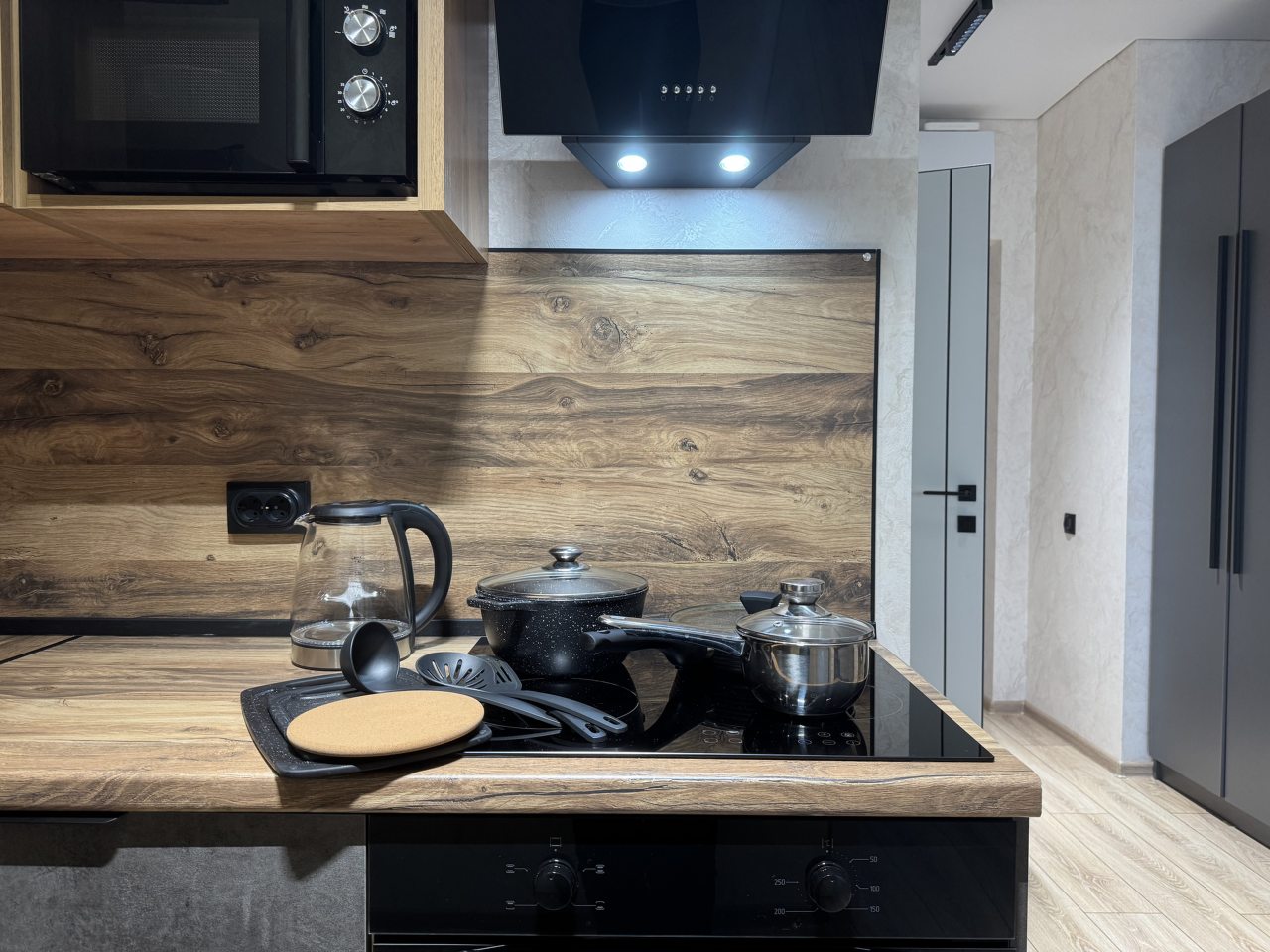 Апартаменты (Просторная евродвушка с двумя Smart-TV в резиденциях Прованс), Апартаменты Atmosfera Sna на Железнодорожной 18