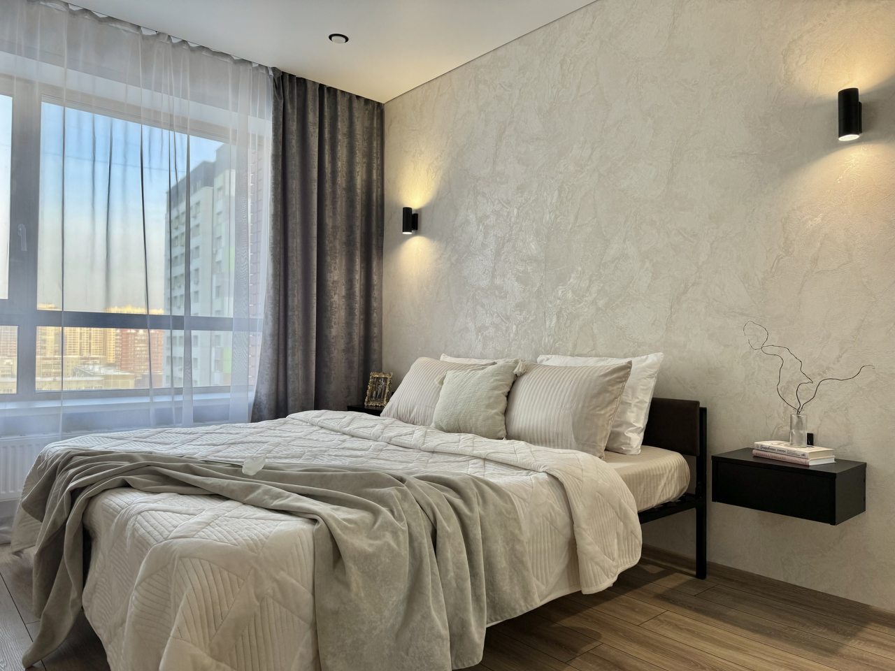 Апартаменты (Просторная евродвушка с двумя Smart-TV в резиденциях Прованс), Апартаменты Atmosfera Sna на Железнодорожной 18