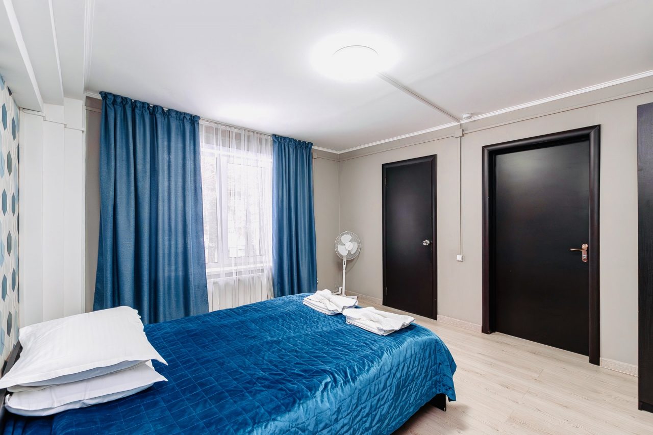 Двухместный (Стандарт двухместный с 1 двуспальной кроватью (Дом Катунь)), Гостевой дом Grand Altai Manzherok