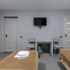 Трёхместный и более (Стандарт трёхместный (Дом кедр)), Гостевой дом Grand Altai Manzherok