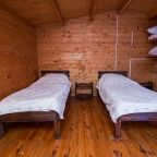 Двухместный (Деревянный домик с двумя раздельными кроватями и диваном), База отдыха ВитТех Куршская коса