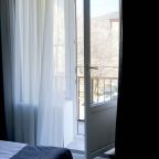Апартаменты, Апартаменты AVA-HOME на Калинина