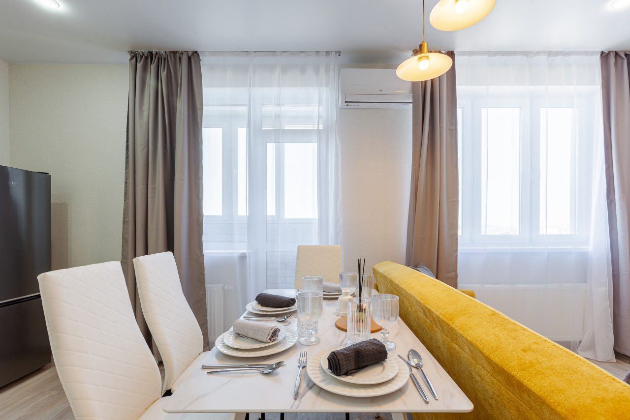 Люкс (Апартаменты RentPlaza в ЖК Логика с видом на город), Апартаменты RentPlaza 4 проезд 67