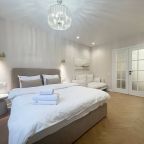 Квартира (Апартаменты в спальном районе Сурганова 80), Апартаменты Home Apart Surganova 5A