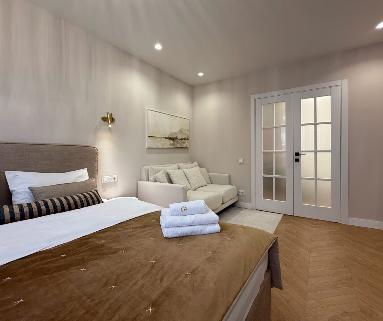 Квартира (Апартаменты в спальном районе Сурганова 80), Апартаменты Home Apart Surganova 5A