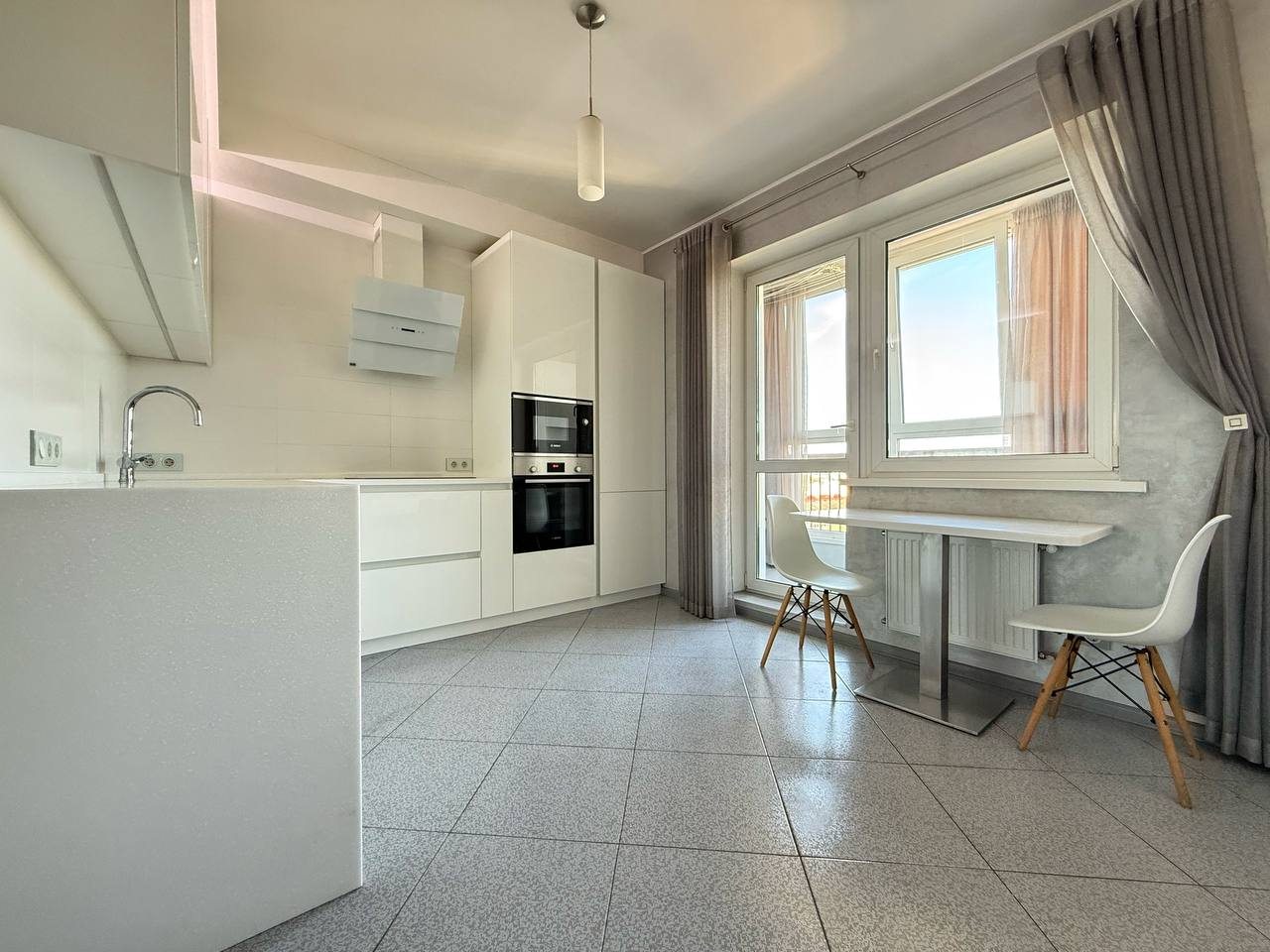 Апартаменты (Апартаменты 2-комнатные в спальном районе), Апартаменты Home Apart Surganova 5A