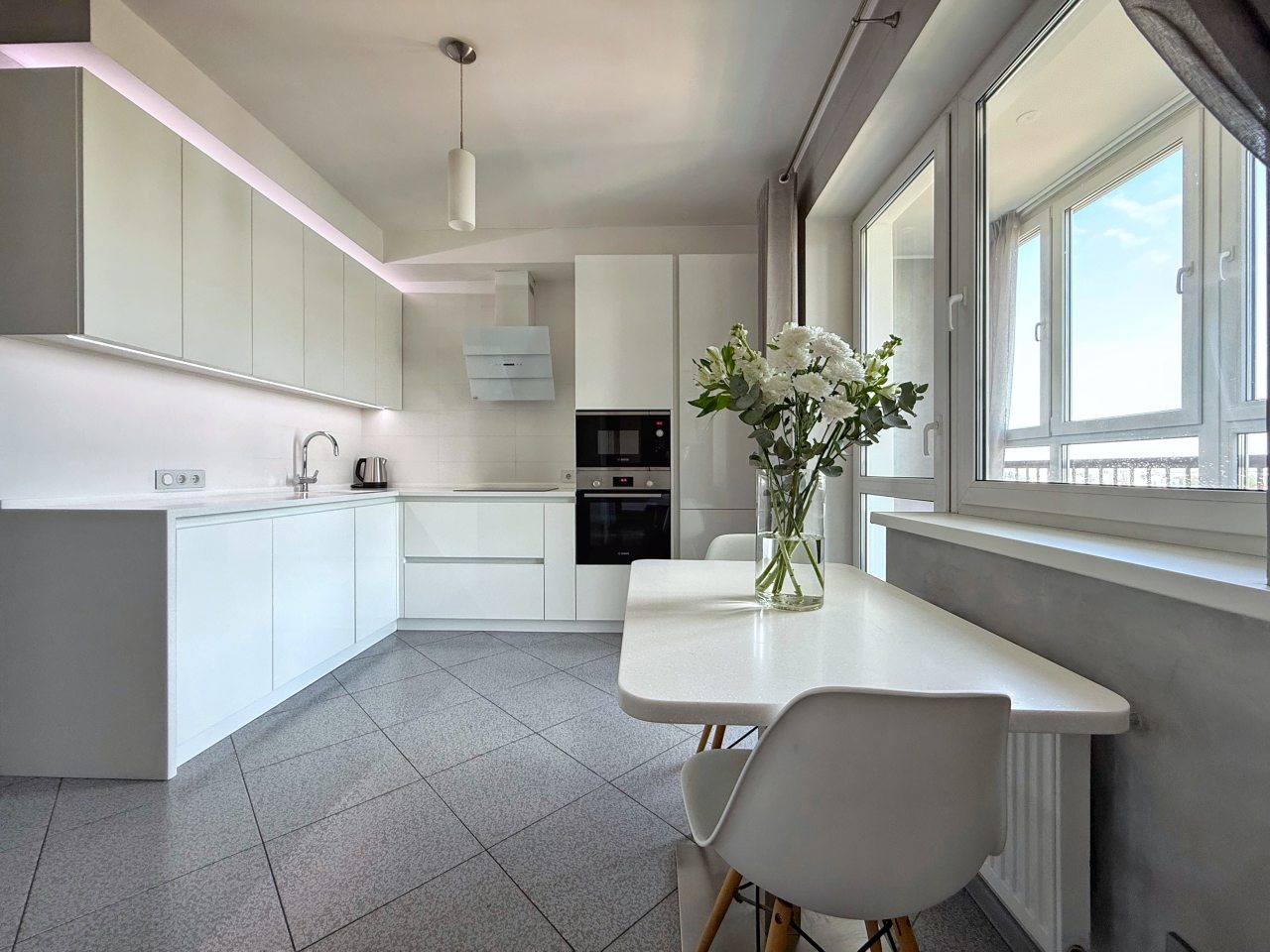Апартаменты (Апартаменты 2-комнатные в спальном районе), Апартаменты Home Apart Surganova 5A