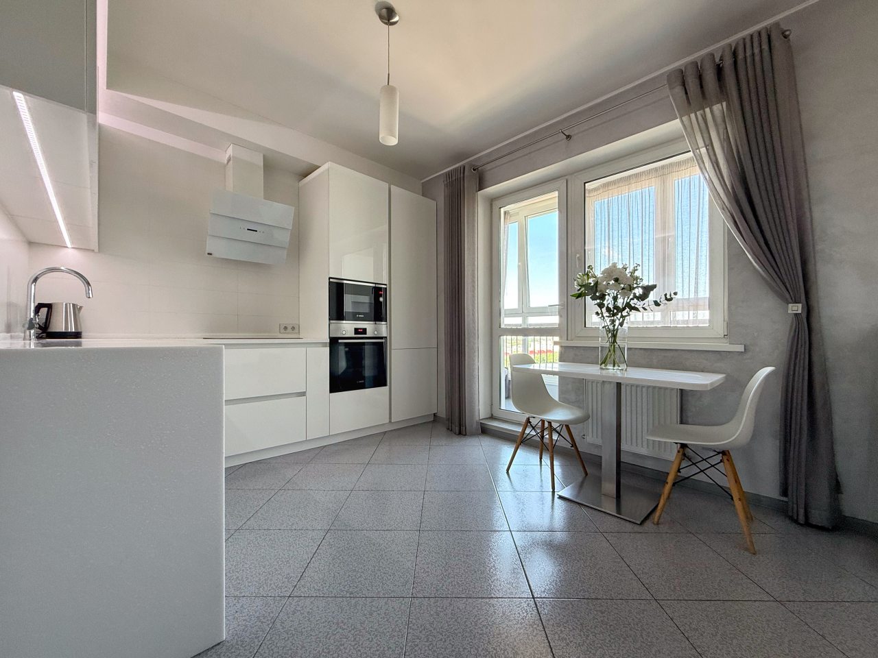 Апартаменты (Апартаменты 2-комнатные в спальном районе), Апартаменты Home Apart Surganova 5A