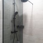 Трёхместный и более (Супериор с 2 одноместными кроватями), Отель Нефть